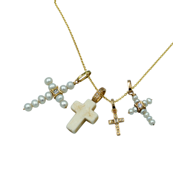 Cross pendant pearls